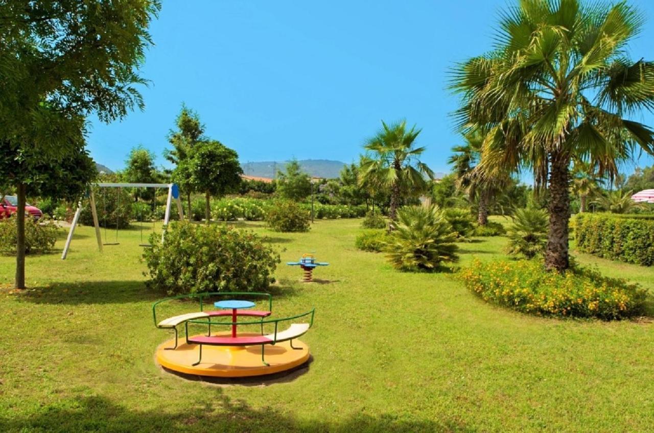 Pizzo Beach Club Apartment Ngoại thất bức ảnh