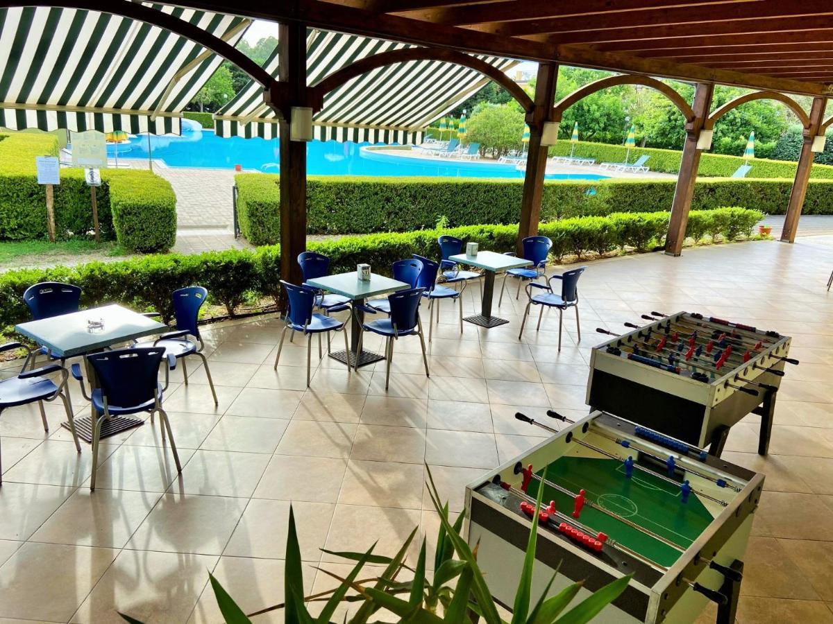 Pizzo Beach Club Apartment Ngoại thất bức ảnh