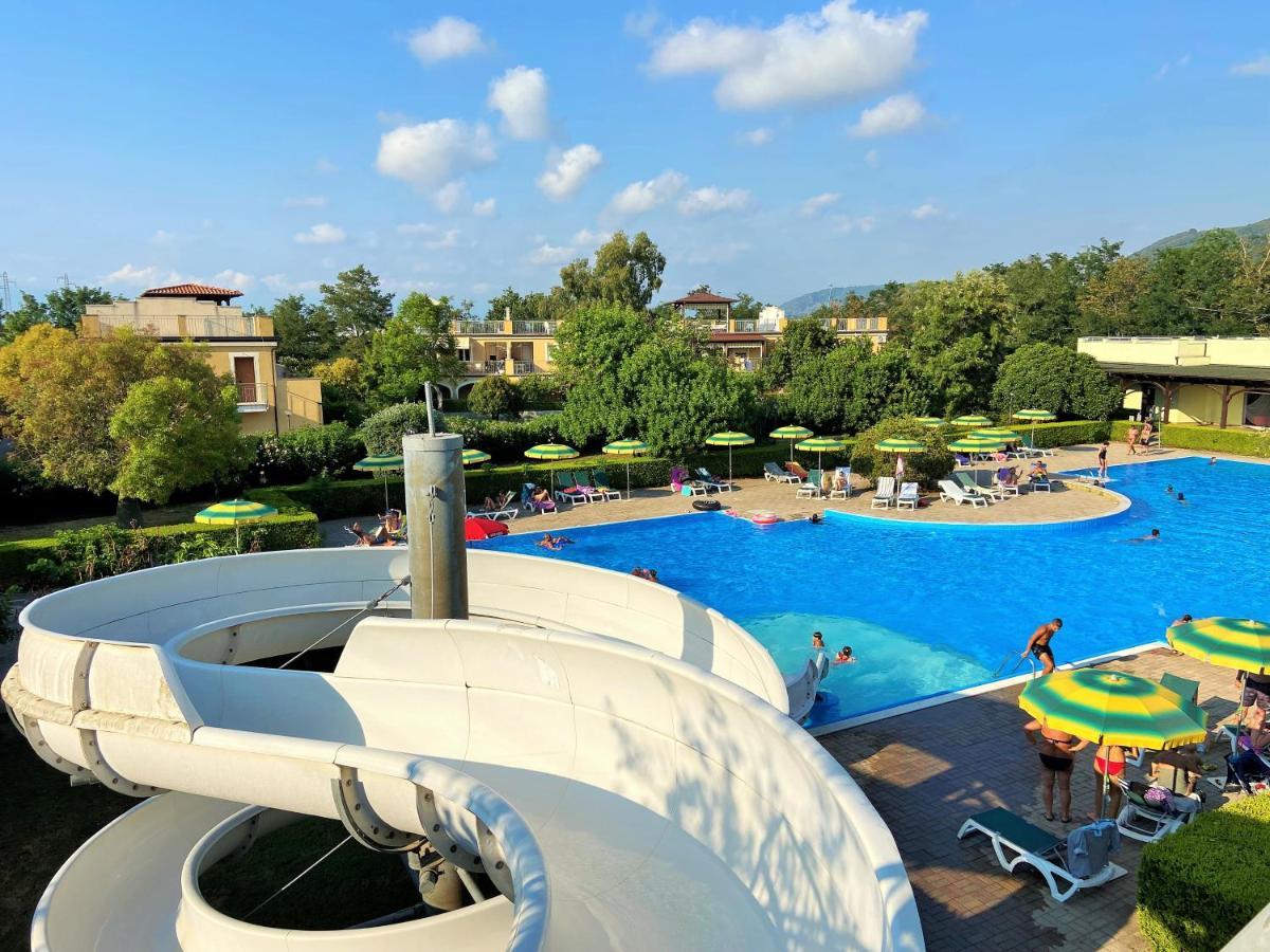Pizzo Beach Club Apartment Ngoại thất bức ảnh