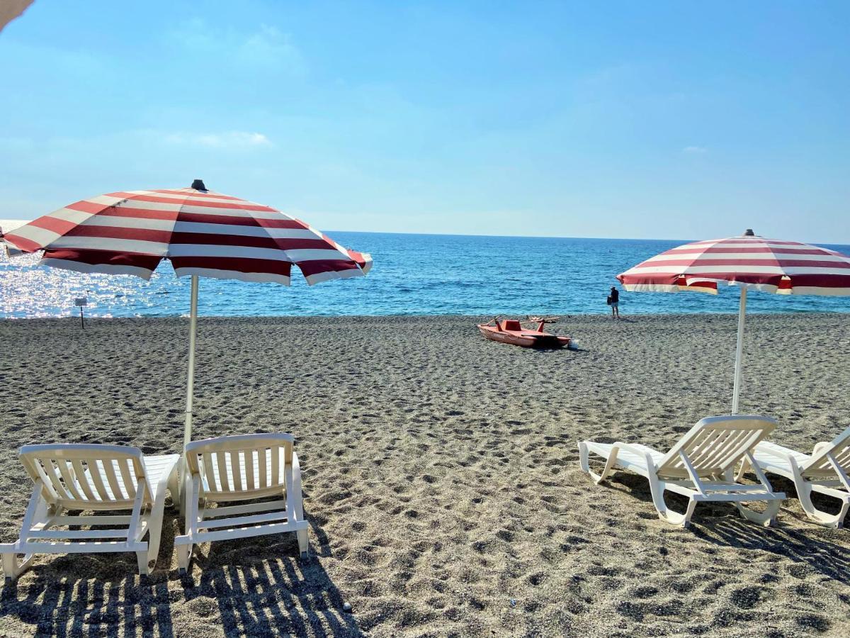 Pizzo Beach Club Apartment Ngoại thất bức ảnh